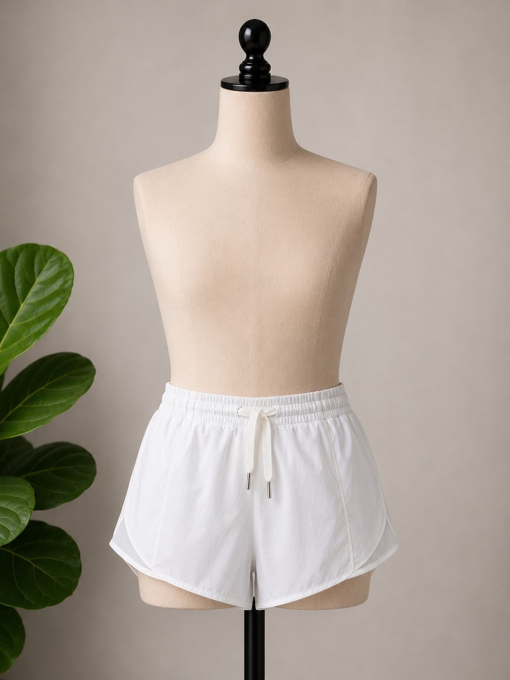 Lululemon White Athletic Running Shorts Lined with Drawstring